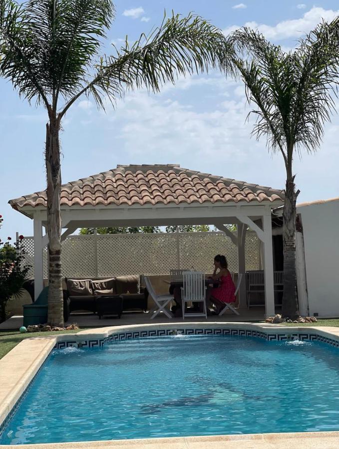 Suite Privada Frente A La Piscina Para 2 Personas Con Sofa Cama Para 2 Mas 4P No Es Casa Completa Сан-Висенте-дель-Распеч Экстерьер фото