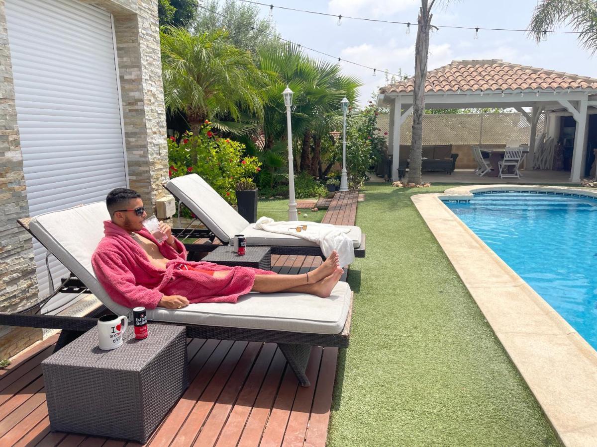 Suite Privada Frente A La Piscina Para 2 Personas Con Sofa Cama Para 2 Mas 4P No Es Casa Completa Сан-Висенте-дель-Распеч Экстерьер фото