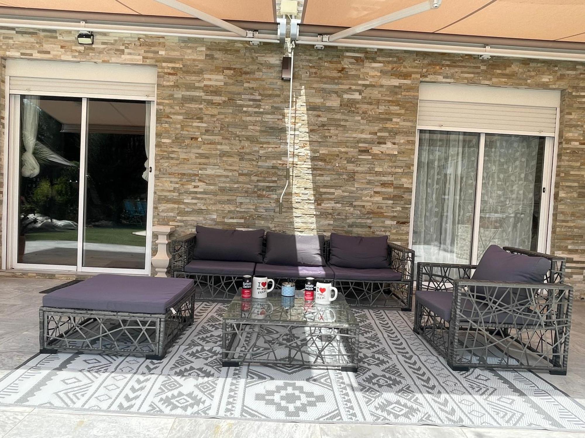 Suite Privada Frente A La Piscina Para 2 Personas Con Sofa Cama Para 2 Mas 4P No Es Casa Completa Сан-Висенте-дель-Распеч Экстерьер фото