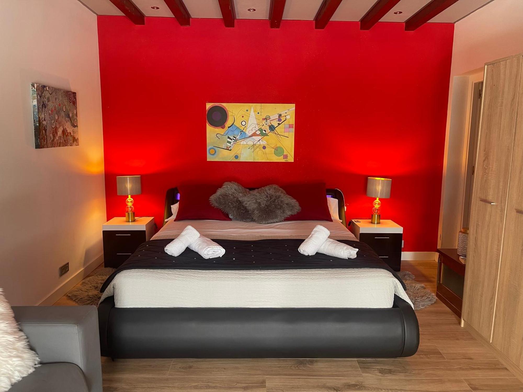 Suite Privada Frente A La Piscina Para 2 Personas Con Sofa Cama Para 2 Mas 4P No Es Casa Completa Сан-Висенте-дель-Распеч Экстерьер фото